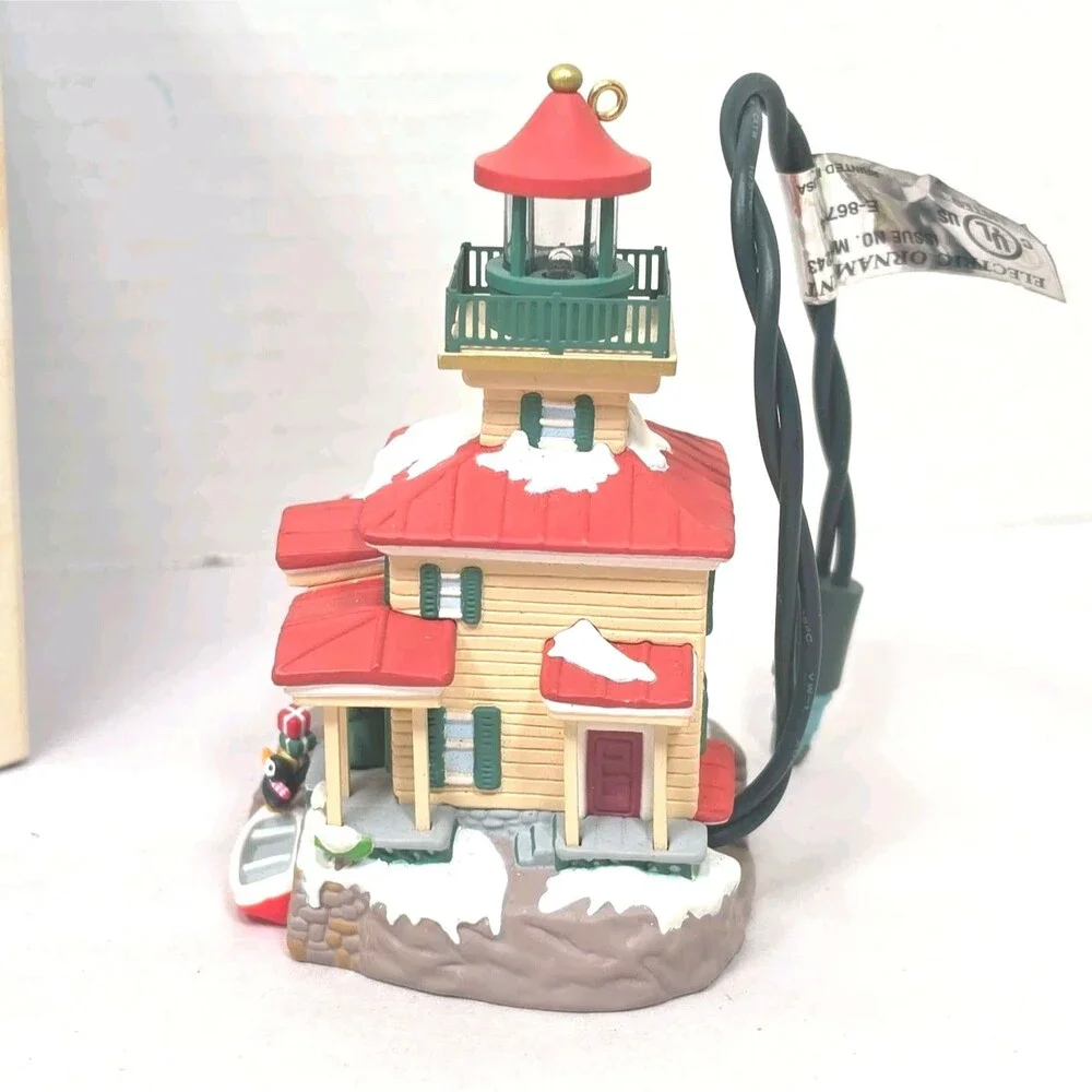 Hallmark Keepsake 2002 Lighthouse Greetings Magic Collector's Series #6